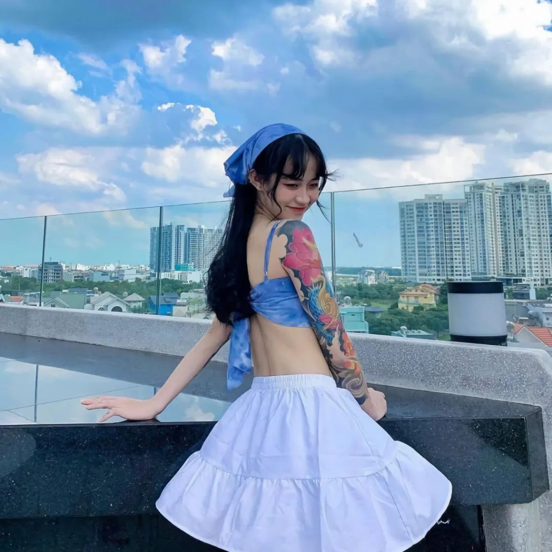 那女孩真帅